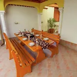 Spacious In With Swimming Pool Apartament *