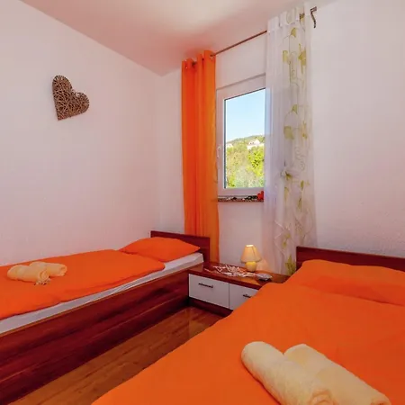 Lejlighed Spacious In With Swimming Pool