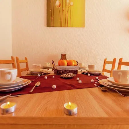 Lejlighed Spacious In With Swimming Pool