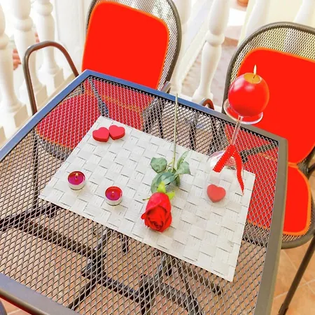 Spacious In With Swimming Pool ドラマリ