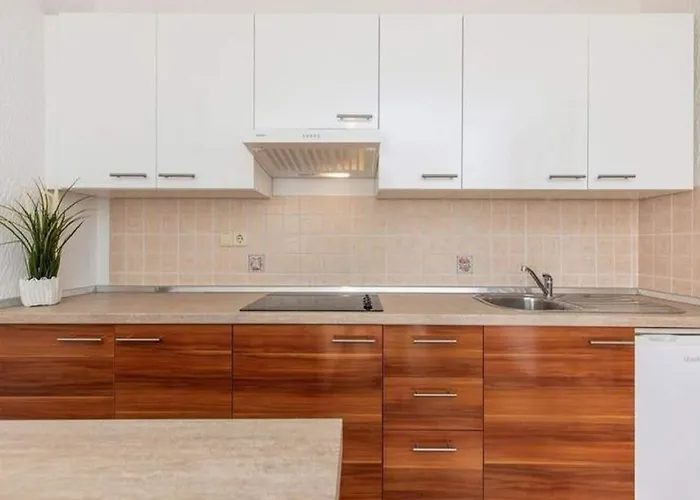 Daire Spacious In With Swimming Pool *