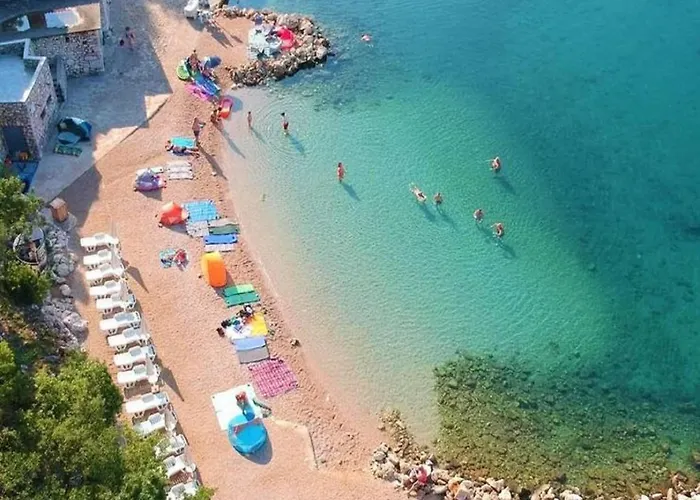 Spacious In With Swimming Pool * Dramalj