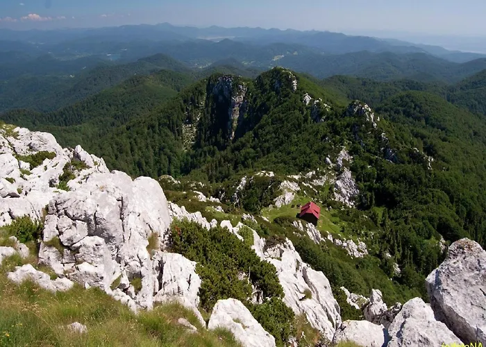 Spacious In With Swimming Pool Daire Dramalj