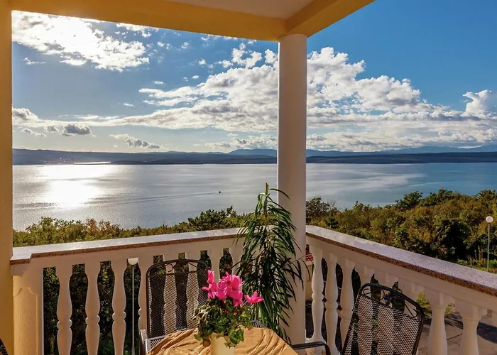 Spacious Apartment In Dramalj With Swimming Pool * Dramalj