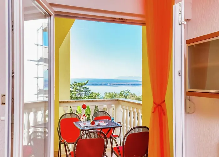 Spacious Apartment In Dramalj With Swimming Pool Apartment *