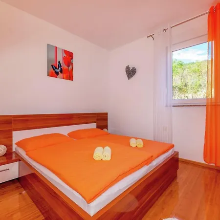 Spacious Apartment In Dramalj With Swimming Pool *