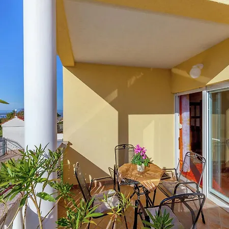 Spacious Apartment In Dramalj With Swimming Pool