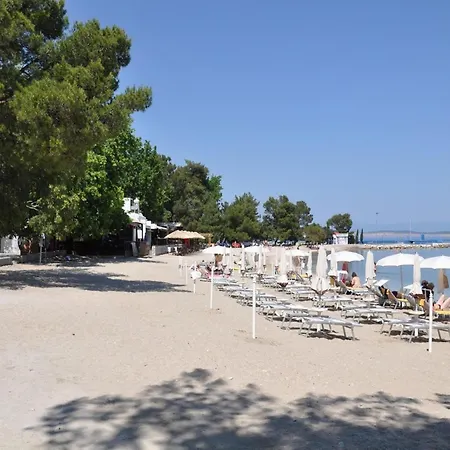 Spacious Apartment In Dramalj With Swimming Pool Apartment *