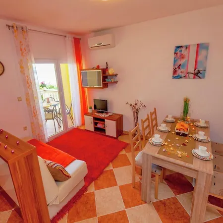 Spacious Apartment In Dramalj With Swimming Pool * Dramalj