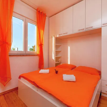 Spacious In With Swimming Pool * 德拉马利
