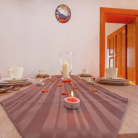 Spacious In With Swimming Pool Appartement Dramalj