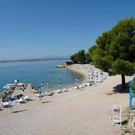 Appartement Spacious In With Swimming Pool Dramalj