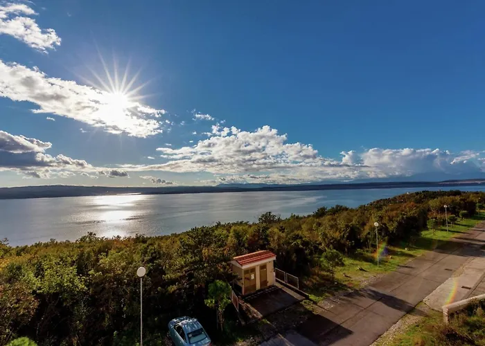 Spacious In With Swimming Pool